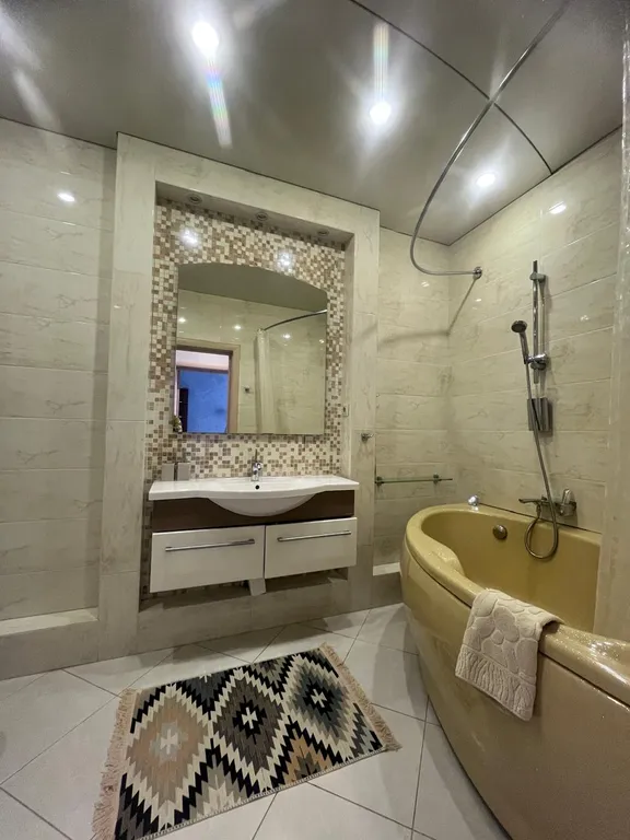 2-комнатная люкс на Энтузиастов