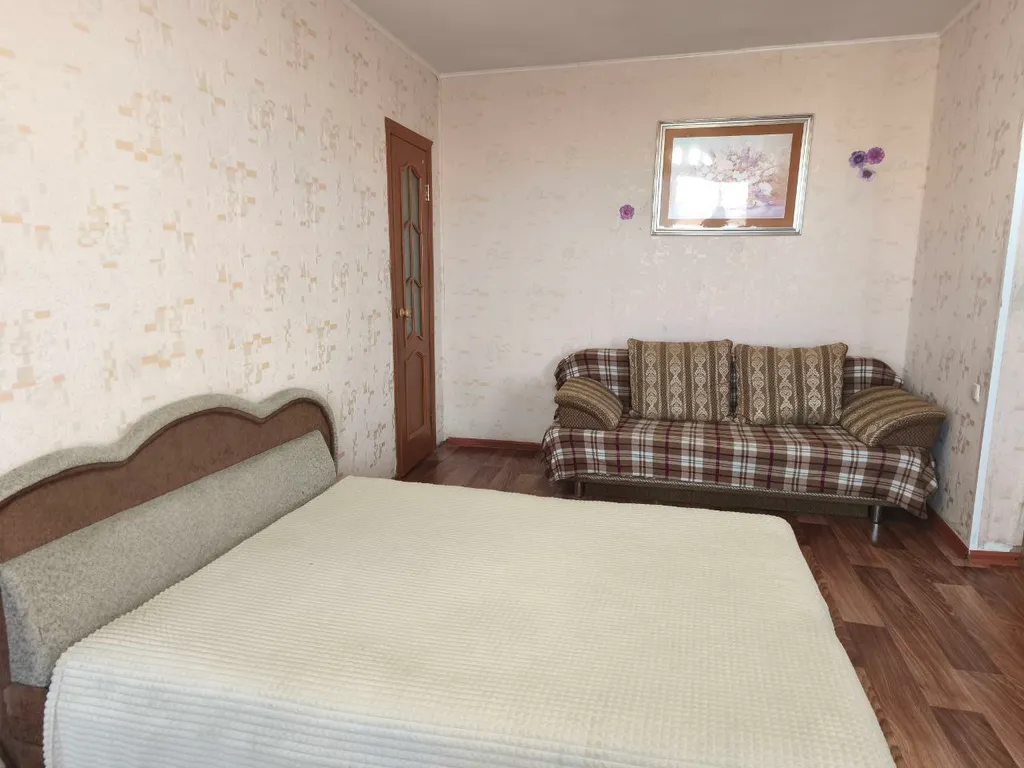 Квартира Двухкомнатная квартира вблизи Аэрокосмической академии — Красноярск