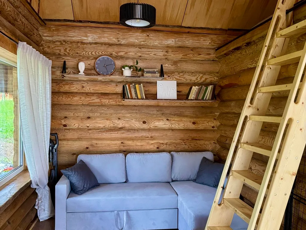 Дом на берегу озера Лососинное