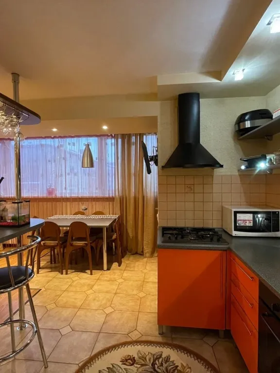 Уютная 2-комнатная квартира в отличном районе