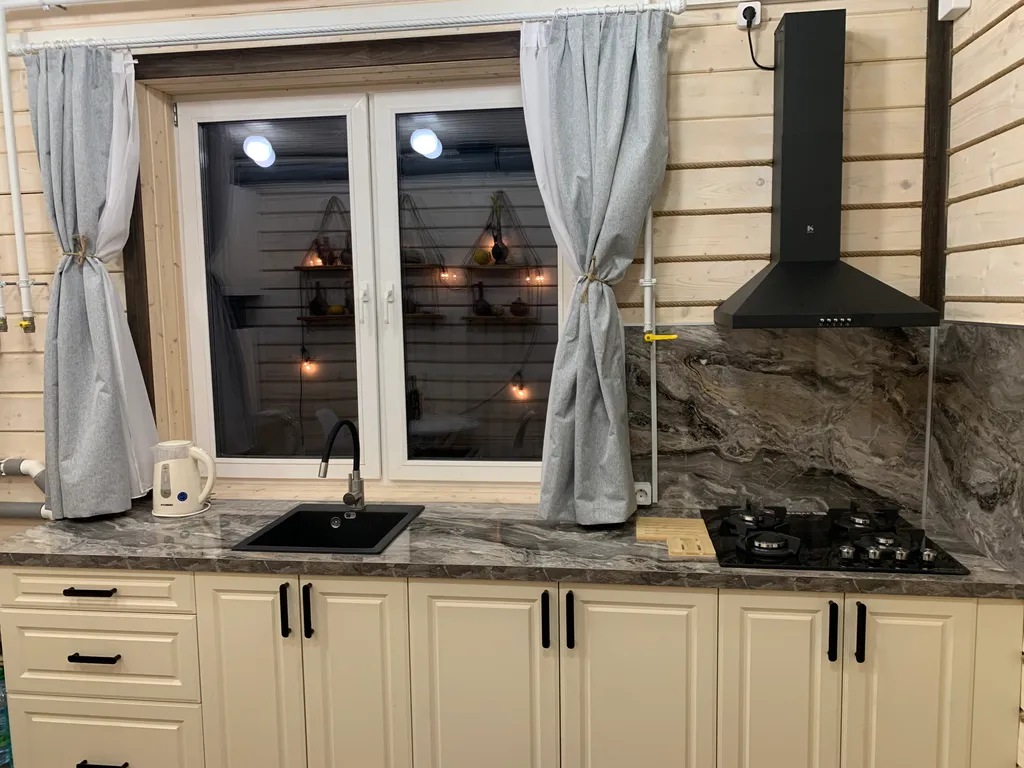 Новый уютный дом-баня с банным чаном у соснового леса