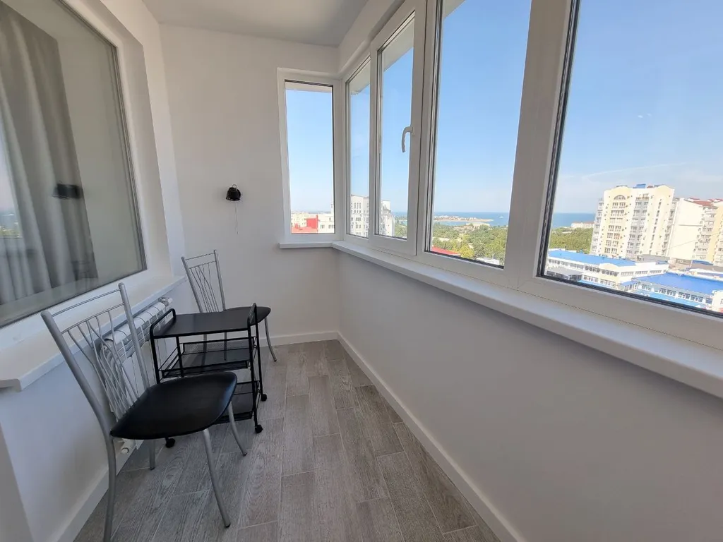 Супер видовая новая двухкомнатная квартира у моря в парке Победы