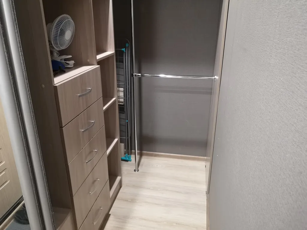 Уютная квартира с продуманной гардеробной в Октябрьском районе