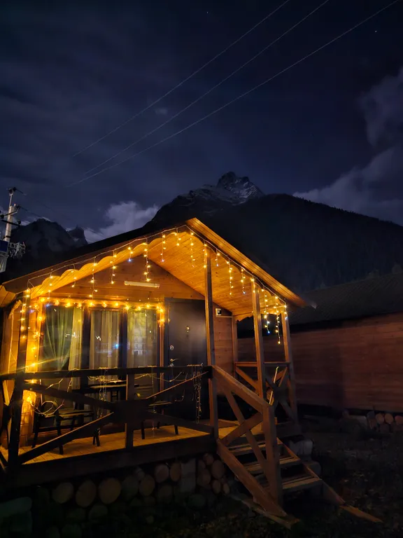 Уютный коттедж с видом на лучшее ущелье