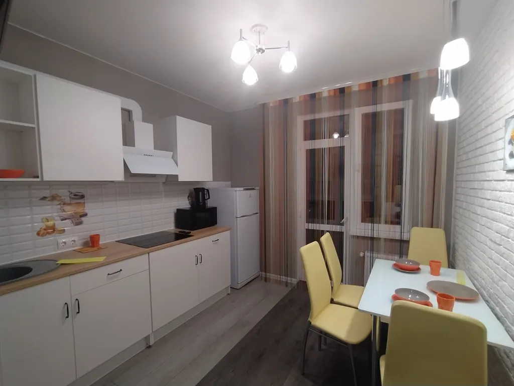 Квартира Апельсин, Дизайнерская квартира — Симферополь