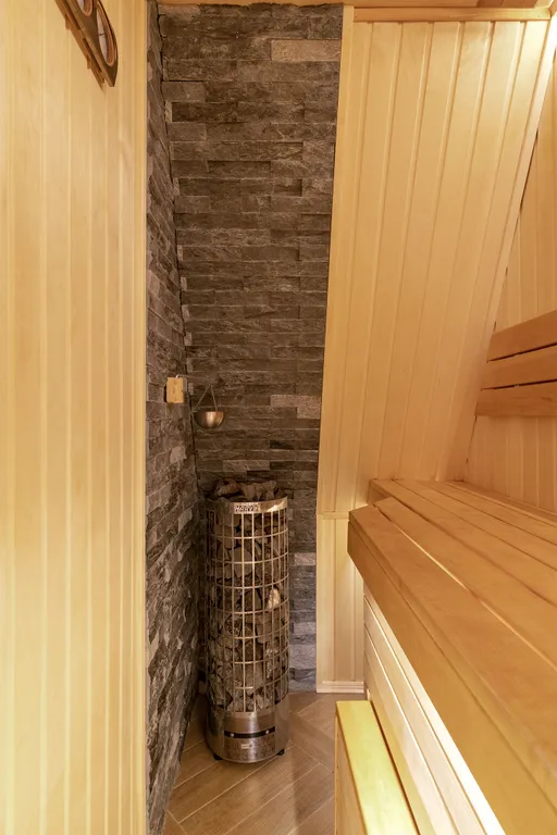 А・Фрейм ВИСТА Логиново
Дом с сауной, видом на лес и реку