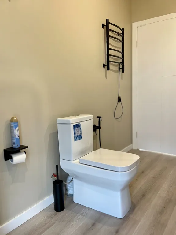 Коттедж Современный дом с баней у водохранилища — Лопотово