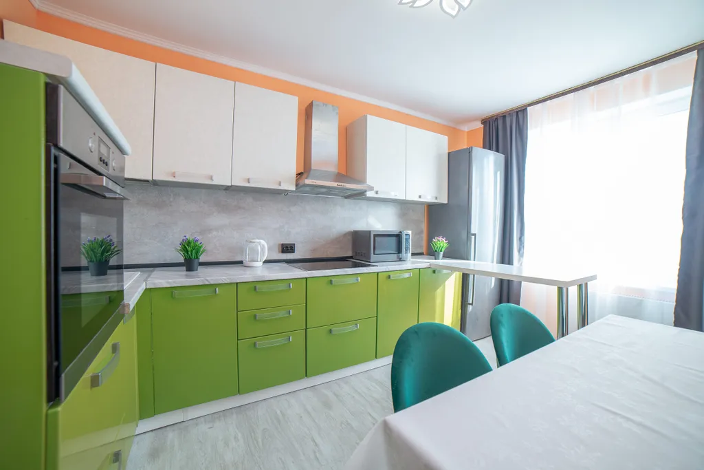 3хк.квартира в Академическом, напротив ТРЦ Академичечкий, 7 спальных м