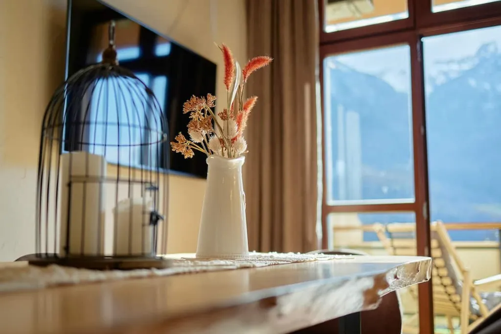 Шале художника с невероятно красивым видом