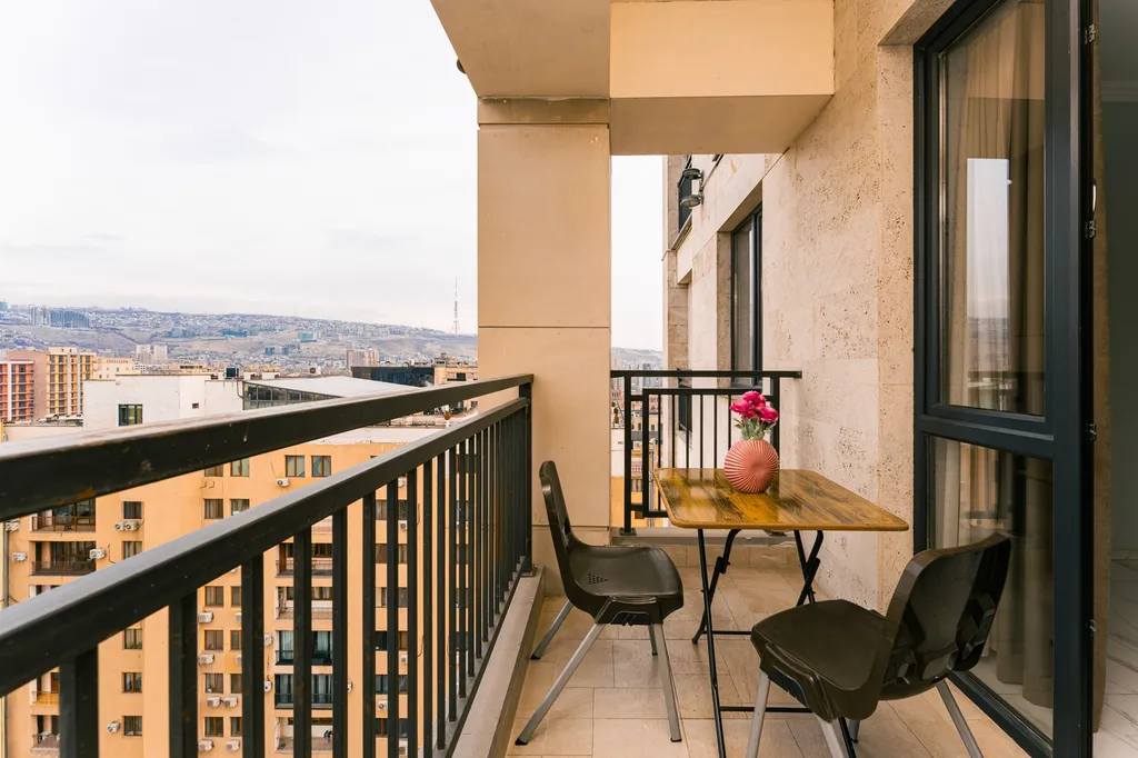 Просторная, семейная квартира с 3 спальнями / Стей Инн