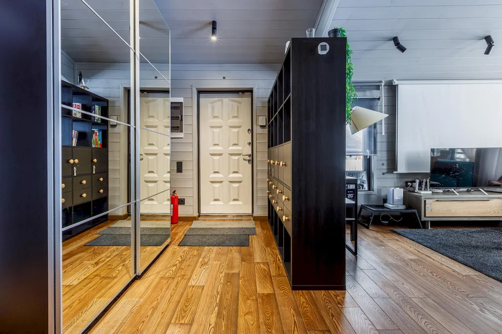 Коттедж Уютный дом с баней, вблизи водохранилища — Лопотово