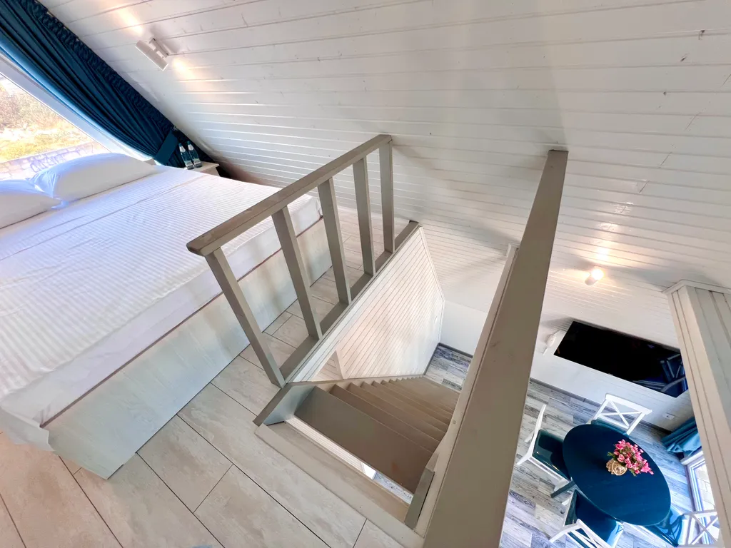 Четырёхместный коттедж у моря