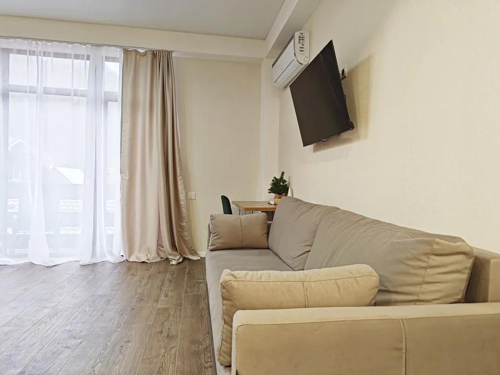 Большая дизайнерская студия с потрясающей панорамой на горы