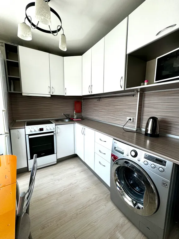 5 минут от аэропорта, в самом центре города