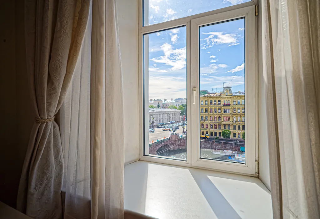 Квартира Квартира с видом на Аничков мост и Фонтанку, до 5 гостей — Санкт-Петербург