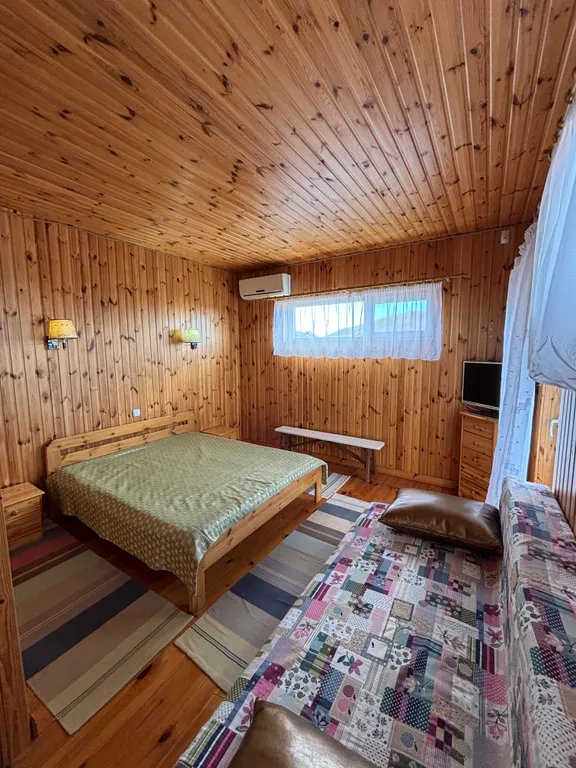 Квартира Номер с балконом и видом на море и горы в 150ти метрах от моря и пляжа — аренда посуточно в Орджоникидзе