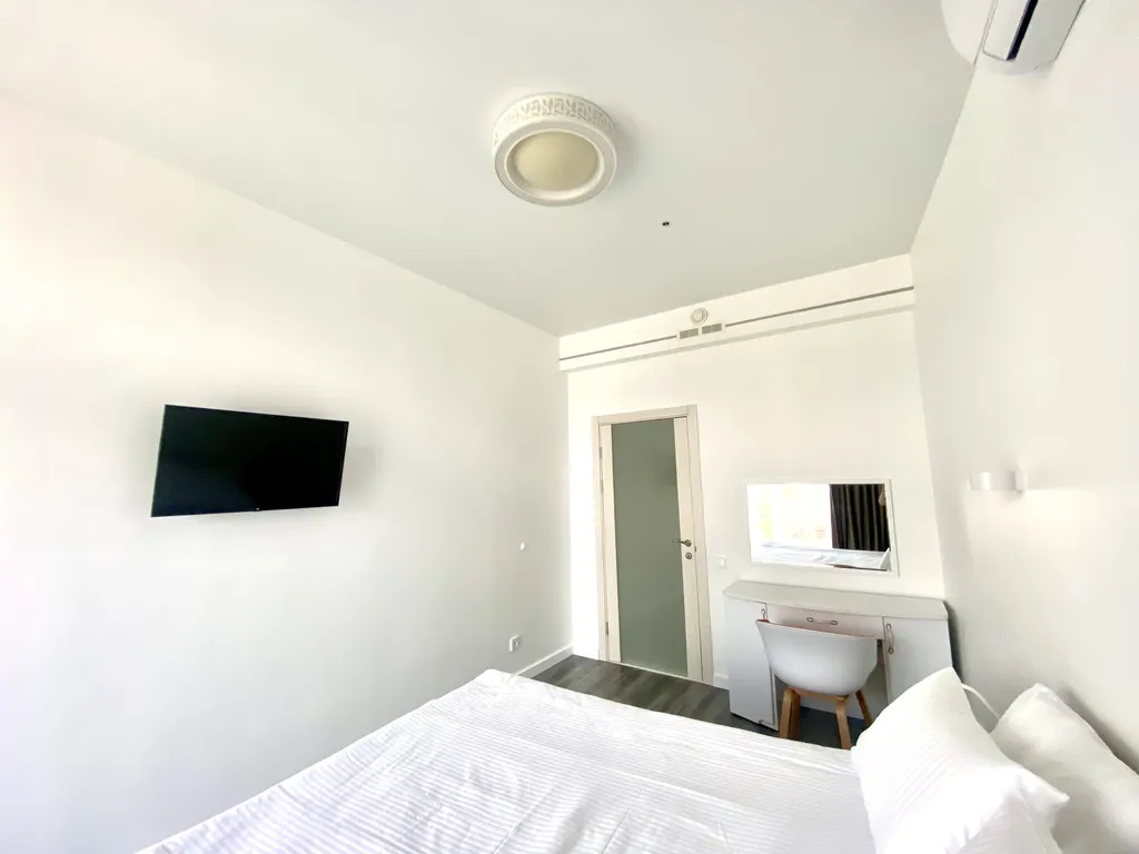 Апартамент с 2 спальнями и с 2 балконами