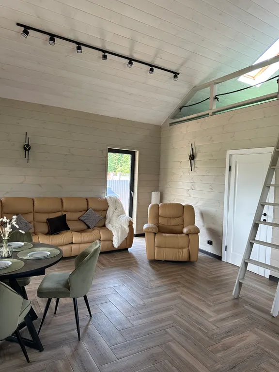 Дом между Брестом и Беловежской пущей