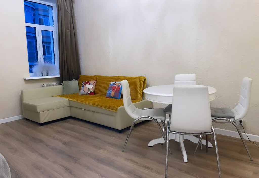 Квартира Трехкомнатная квартира в сердце Петроградки в винтажном стиле — Санкт-Петербург