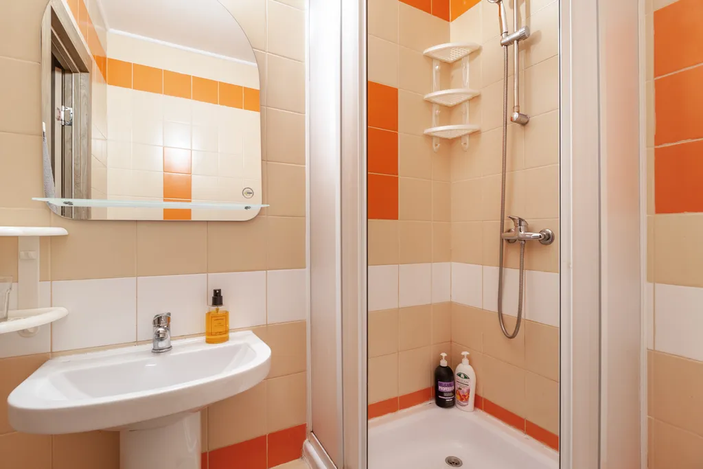 Rose-Blue Apartment (2ой дом от метро, 400 метров)