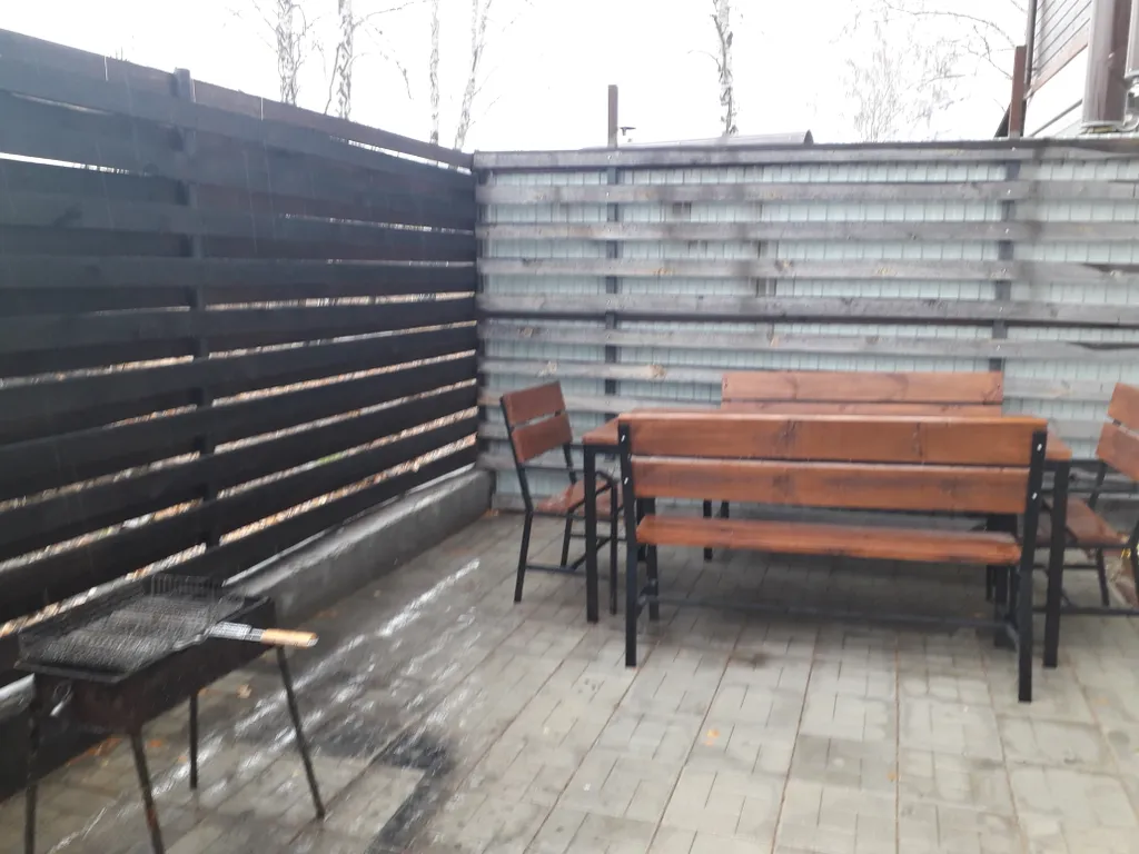 Шале у горной речки