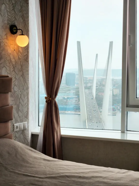 Квартира 3х.ком.кв. 105 м.кв в ЦЕНТРЕ с видом на море и город, р-он ФУНИКУЛЁРА — аренда посуточно в Владивосток