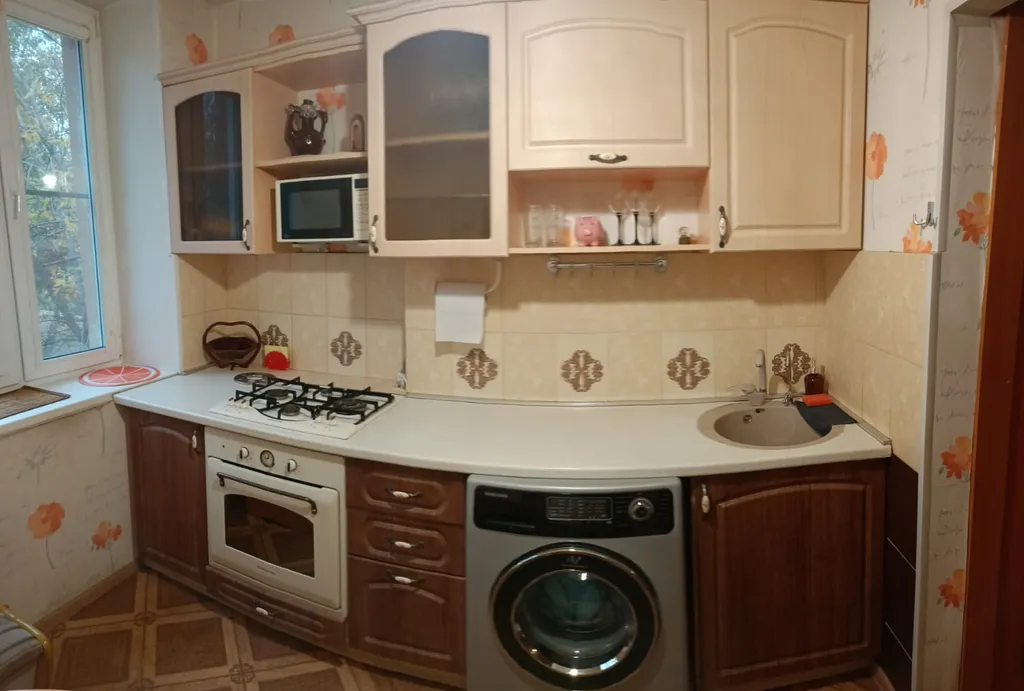 Квартира 3-комнатная Квартира — Челябинск