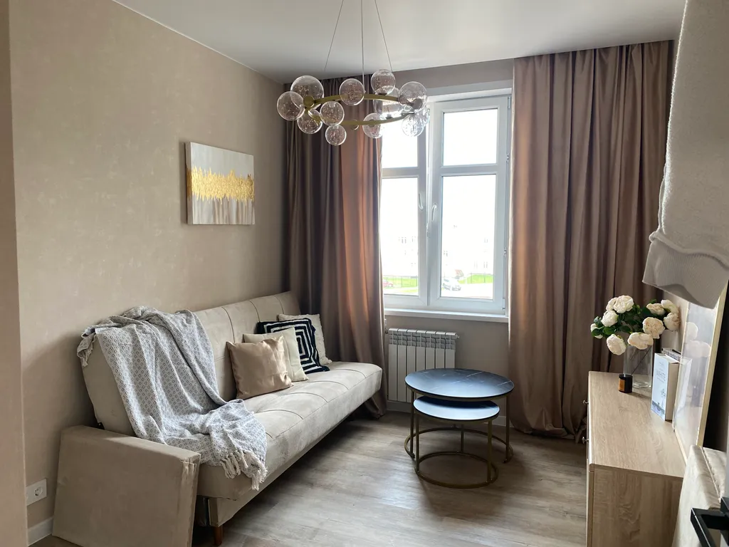 Шикарная трешка рядом с кремлем