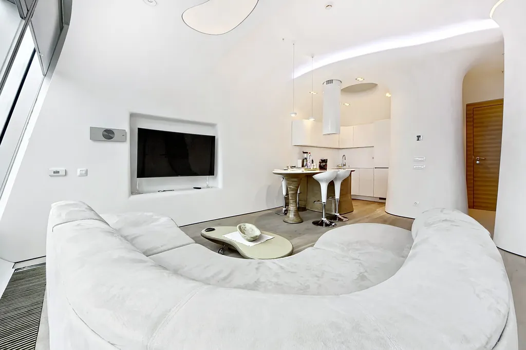 Космический апартамент с потрясающим видом на башни и город