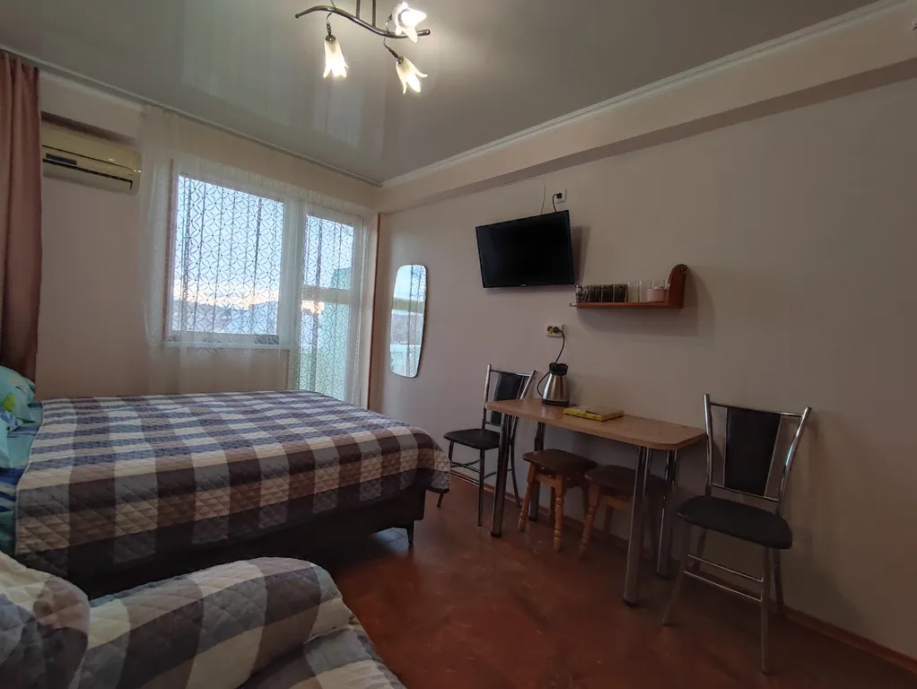 Уютный номер в пансионате любоморье с видом на море