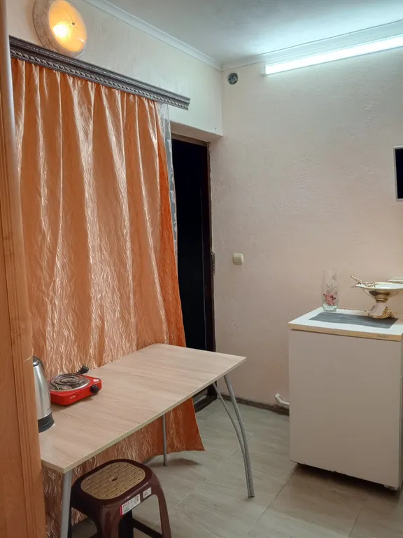 Комната с отдельным входом в частном секторе