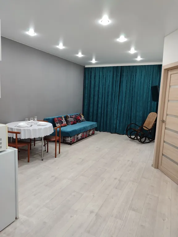 Уютная просторная квартира — аренда посуточно в Маркова