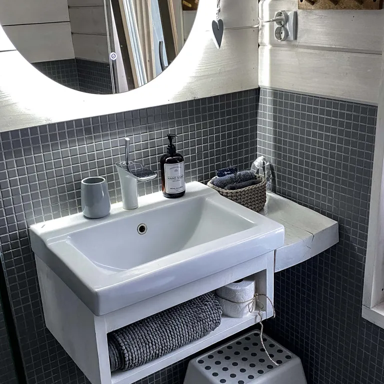 Дубльдом в сoснaх