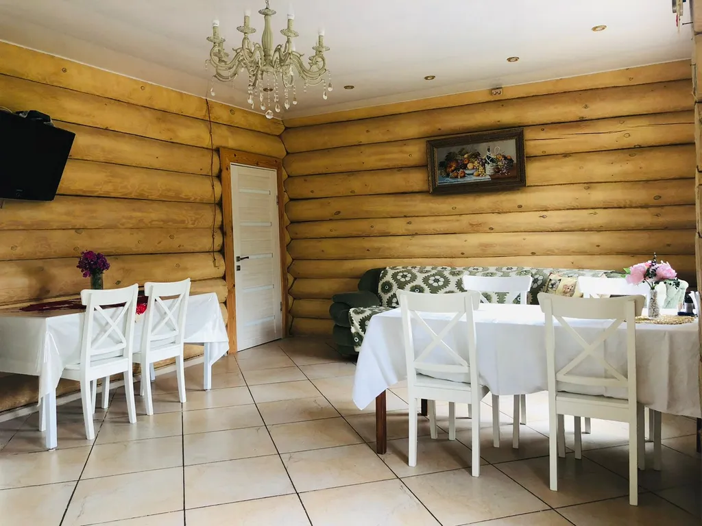 Большой дом с русской баней на дровах и чаном в Зелёном городе