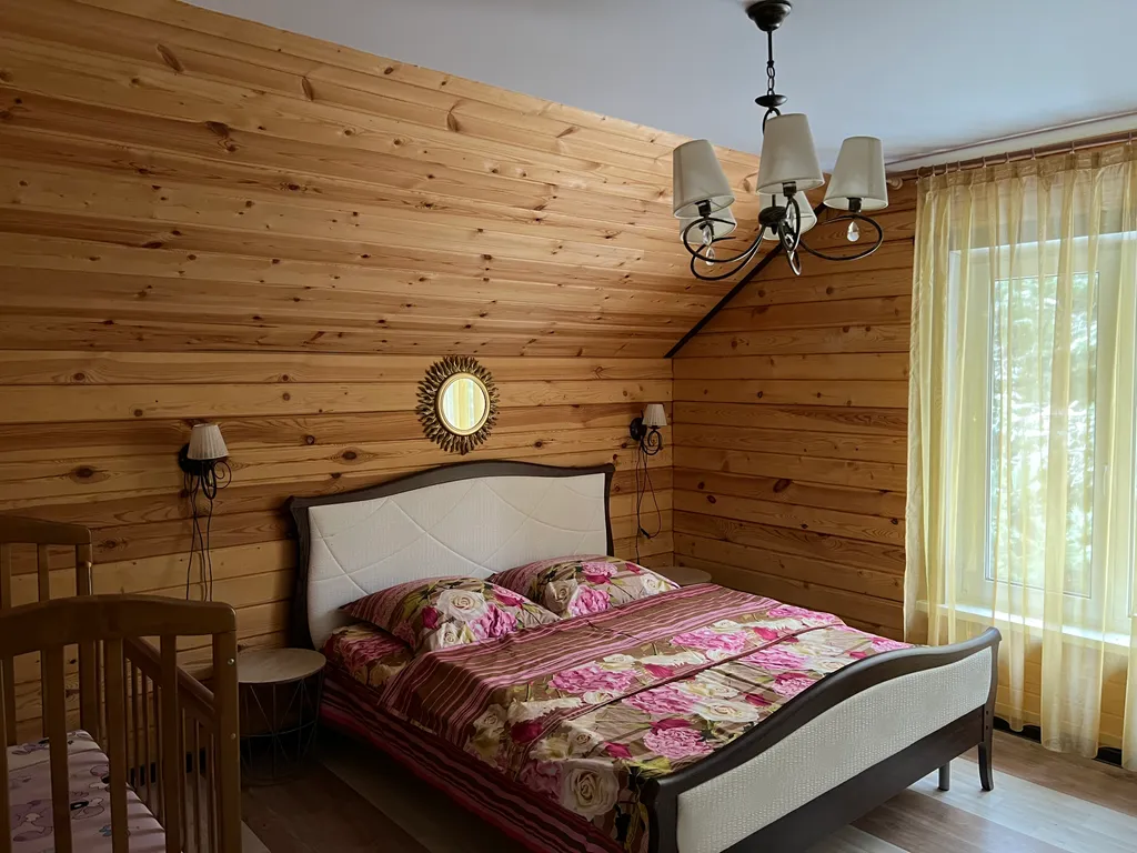 Дом синь-камень