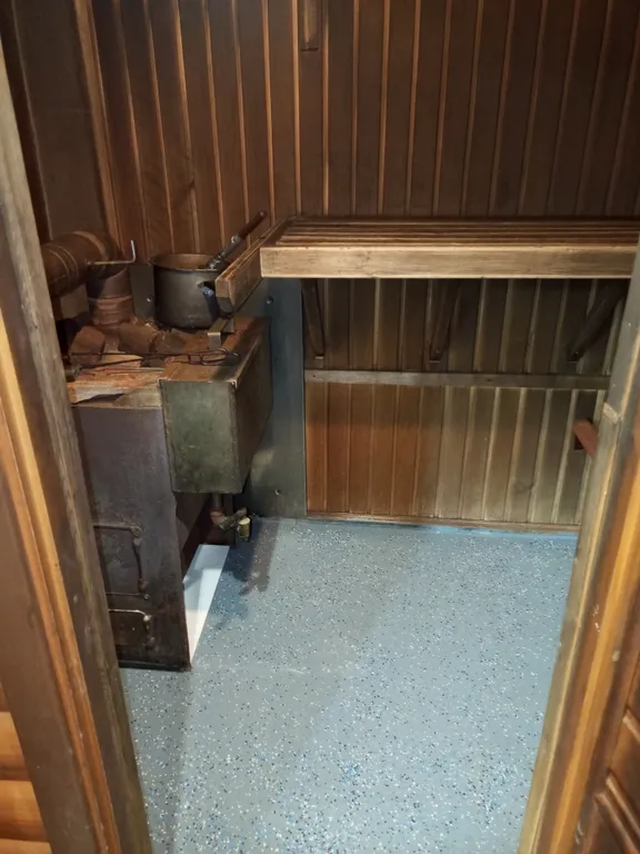 Дом с бесплатной баней на 1 линии от реки