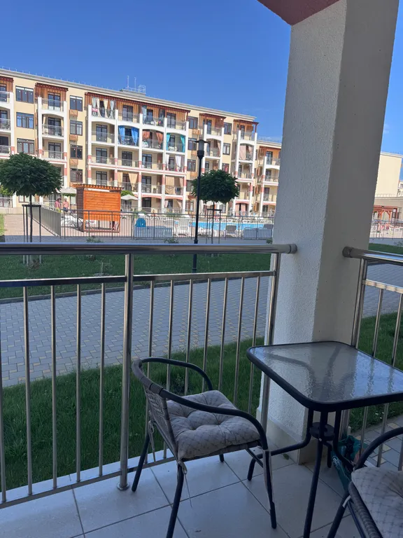 Евродвухкомнатная с видом на горы и бассейн