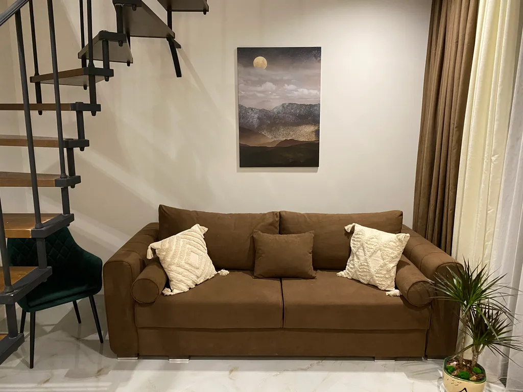 Двухуровневые апартаменты с видом на горы