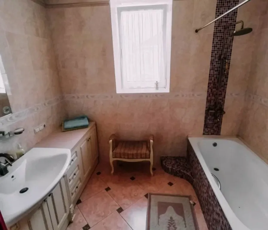 Уютный коттедж в историческом центре