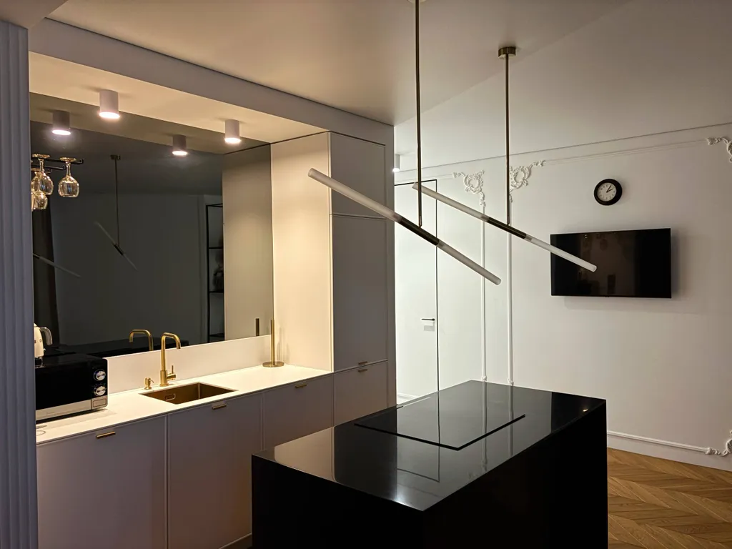 Уютная квартира с подземным паркингом — аренда посуточно в Екатеринбург