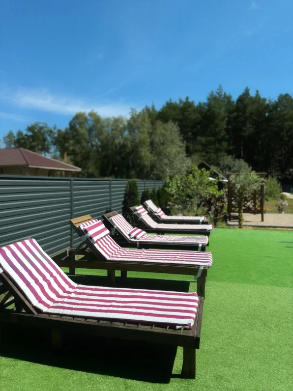 Дом с баней и бассейном