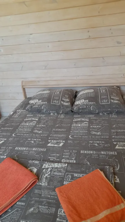 Коттедж с собственной территорией, большой беседкой и мангальной зоной