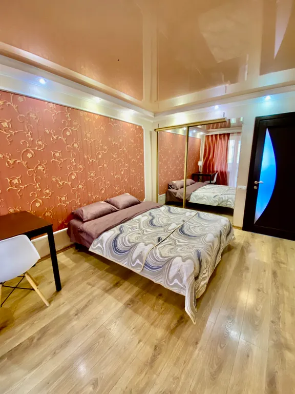 Отличная 2-комнатная квартира в центре, море рядом