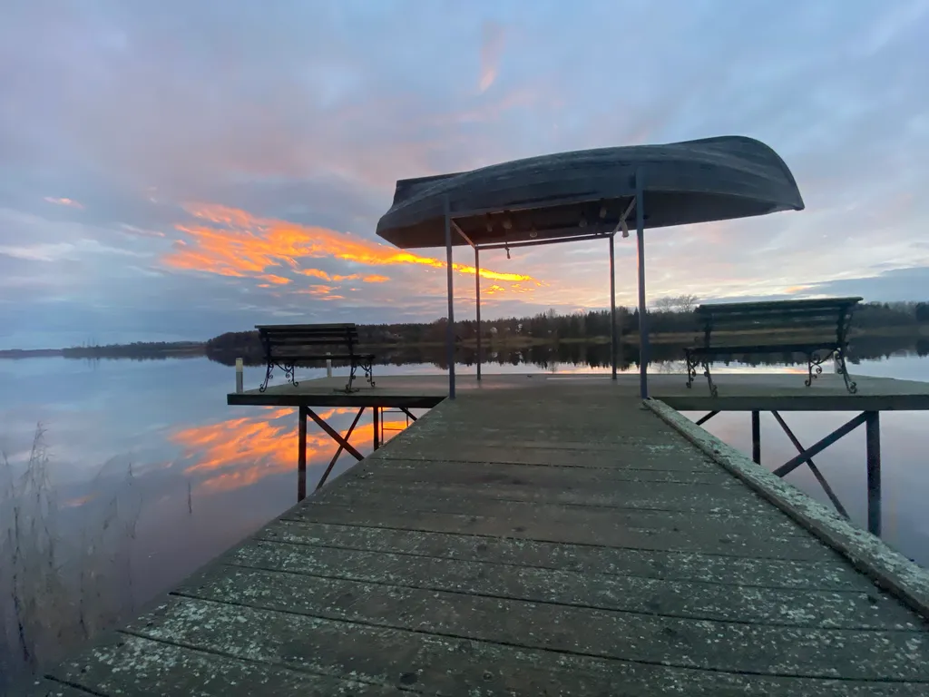 Коттедж Уютный дом на берегу реки — Новая Ладога