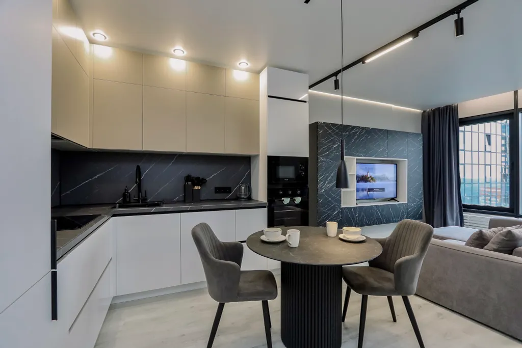 Студия-люкс с великолeпным видом нa гоpод и наберeжную