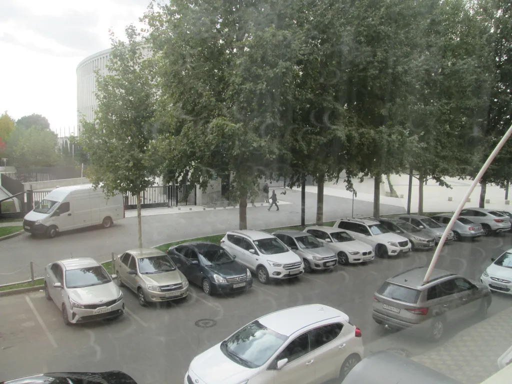 Квартира с видом на стадион и парк Галицкого