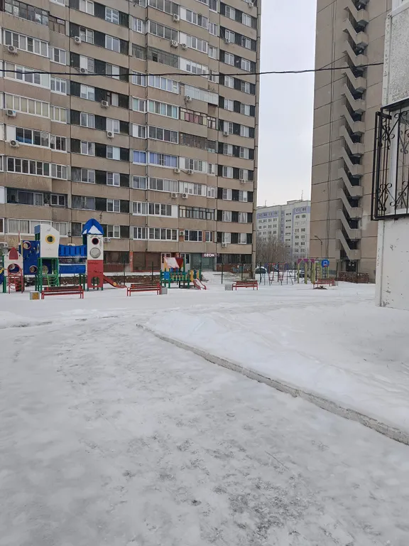 Просторная, чистая 2-х комнатная квартира.