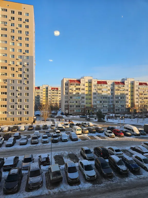 Уютная квартира в современном квартале рядом с лесом