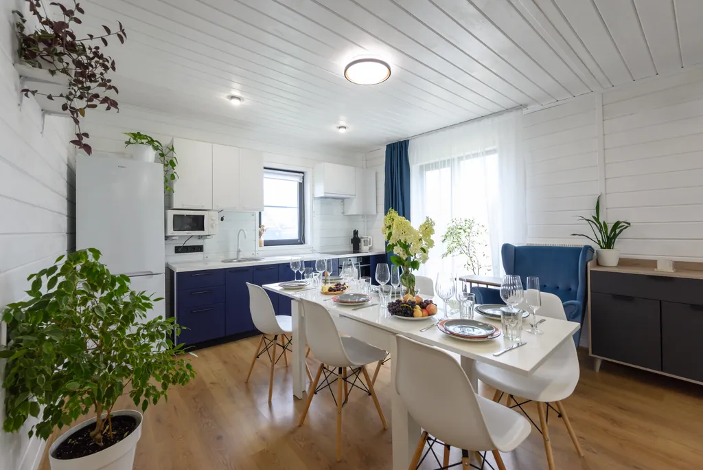 Райский дом у озера