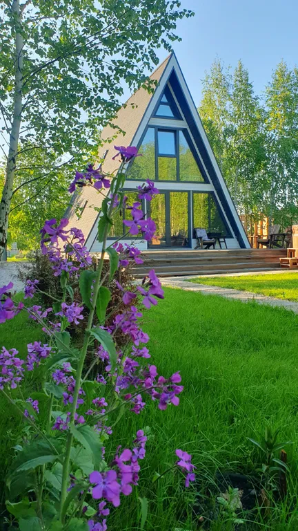 Домик в лесу А-фрейм вилладж